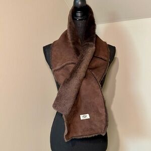 Ugg Sheepskin and  Shearling 4 Panel Gorgeous Chocolate Brown Pull Through Scarf